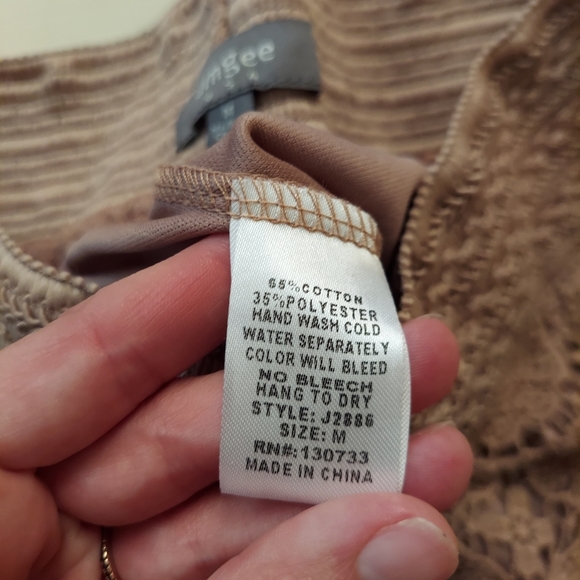 Umgee tan crochet high waisted shorts pull on M - Picture 3 of 6